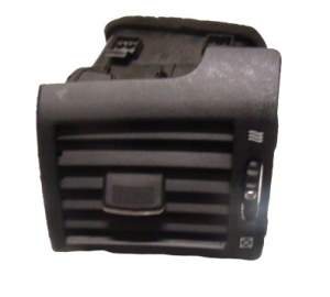 INFINITI M35 45 KRATKA NAWIEWU LEWA 68761 EG000