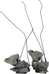 ZAMEK DRZWI LEWY TYŁ NISSAN X-TRAIL T30