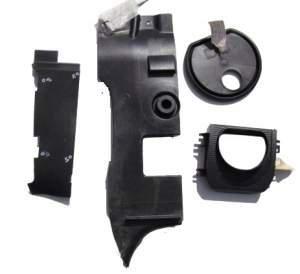 CHRYSLER 300C 3.5 V6 04+ PLASTIK OBUDOWA