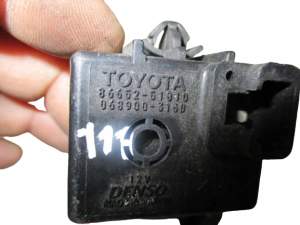 LEXUS LS430 MODUŁ POŚLIZGU NR 86652 51010