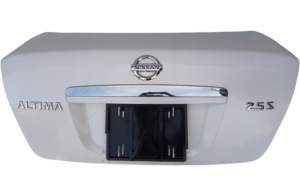 EMBLEMAT LOGO NISSAN W KLAPĘ NISSAN ALTIMA L32 IV 07-12
