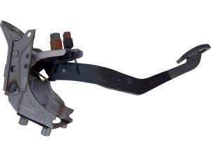 PEDAŁ HAMULCA INFINITI QX80 465011LA0B