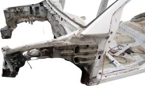 PODŁUŻNICA ĆWIARTKA LEWA PRZÓD INFINITI QX56 03-09