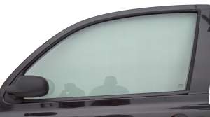 SZYBA DRZWI BOCZNA LEWA NISSAN MICRA K12 3D