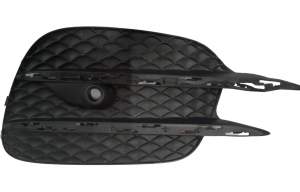KRATKA ZDERZAKA PRAWA PRZÓD MERCEDES V W447 A4478851300