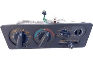 PANEL NAWIEWU KLIMATYZACJI MITSUBISHI PAJERO II