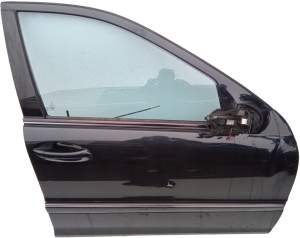 DRZWI PRAWE PRZÓD MERCEDES C KLASA W203 SEDAN