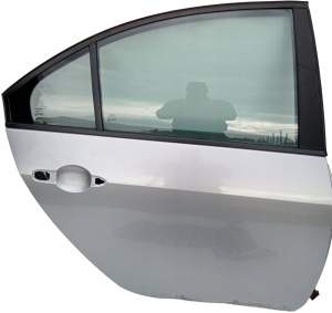 DRZWI PRAWE TYŁ NISSAN PRIMERA P12 SEDAN