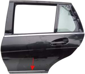 CHROM LISTWA DOLNA DRZWI LEWA TYŁ MERCEDES C W204 KOMBI