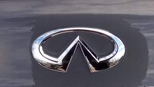 EMBLEMAT LOGO INFINITI Q70 M30 M35 M37 M56 10-14 PRZED LIFT
