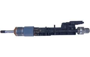 WTRYSKIWACZ WTRYSK S63B44 BMW M5 F90 0261500485