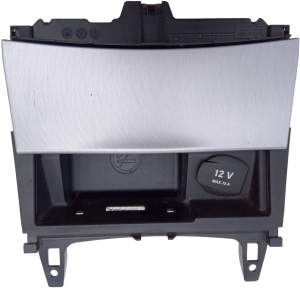 POPIELNICZKA SCHOWEK GNIAZDO 12V MERCEDES E W207 C W204 A2046801350