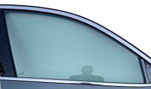 SZYBA BOCZNA DRZWI PRAWA PRZÓD INFINITI EX30d EX35 EX37 QX50