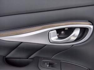 KLAMKA WEWNĘTRZNA LEWA TYŁ INFINITI Q70 M30d M35 M37 M56