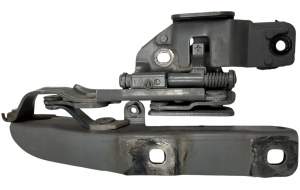 ZAWIAS MASKI LEWY INFINITI Q70 M30d M35 M37 M56