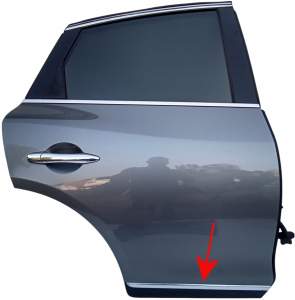 LISTWA DOLNA DRZWI PRAWA TYŁ INFINITI EX30d EX35 EX37 QX50