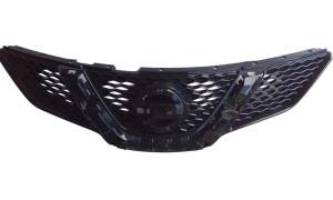 GRILL ATRAPA CHŁODNICY NISSAN QASHQAI 623124EA0D