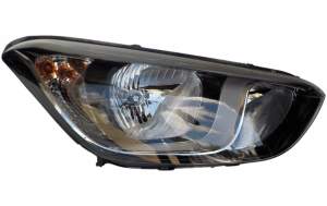 LAMPA PRAWA PRZÓD HYUNDAI I20 LIFT 2012-2014 921024P500