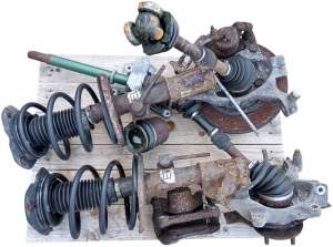 ZACISK HAMULCOWY PRAWY PRZÓD NISSAN ALTIMA L32 IV