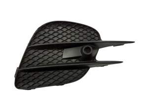 KRATKA ZDERZAKA ZAŚLEPKA PRAWY PRZÓD MERCEDES W253 AMG