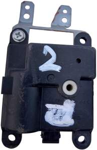 SIŁOWNIK KLAPY NAGRZEWNICY NISSAN PRIMERA P12 ALMERA TINO N16