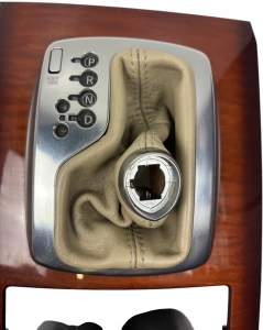 MIESZEK RAMKA DŹWIGNI ZMIANY BIEGÓW INFINITI QX70 FX30d FX35 FX37 FX50