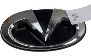 EMBLEMAT LOGO GRILLA INFINITI Q50 2014-2016 6203A1400