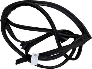 USZCZELKA DRZWI PRAWA TYŁ INFINITI QX50 EX30d EX35 EX37 828301BA0A