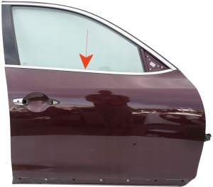 LISTWA ZGARNIAJĄCA PRAWA PRZÓD CHROM INFINITI QX50 EX30d EX35 EX37