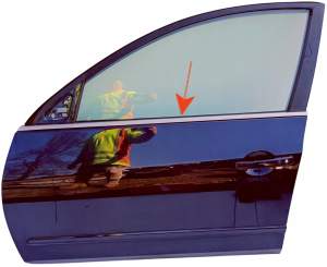 LISTWA ZGARNIAJĄCA LEWA PRZÓD CHROM NISSAN ALTIMA IV 4 L32 2007-2012