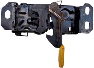 ZAMEK MASKI INFINITI Q30 QX30 A2468800460