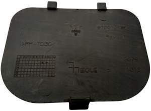 OSŁONA ZAŚLEPKA WYCIERACZKI SZYBY PRZÓD MASERATI GRANTURISMO 670010469