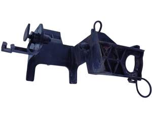 UCHWYT MOCOWANIE PRZEWODÓW HAMULCOWYCH PRAWY PRZÓD INFINITI Q30 QX30