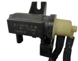 ZAWÓR PODCIŚNIENIA INFINITI 2.0 Q50 Q60 Q70 MERCEDES W205 W212