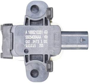 CZUJNIK UDERZENIA UDERZENIOWY INFINITI Q30 QX30 A1668210351