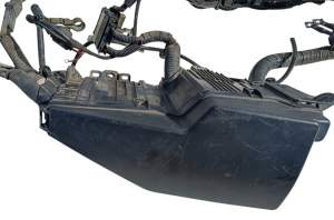 OBUDOWA SKRZYNKA BEZPIECZNIKÓW NISSAN ALTIMA IV 4 L32 2007-2012 2.5