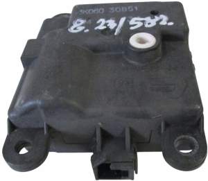 SILNICZEK NAGRZEWNICY INFINITI FX35 FX45 G35 EX35 3K06030851