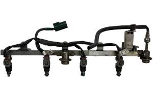 LISTWA WTRYSKOWA PRAWA INFINITI FX45