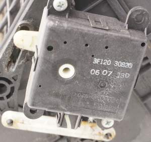 SILNICZEK NASTWANIK KLAP NAGRZEWNICY NISSAN MAXIMA A34 04-08 3F12030820