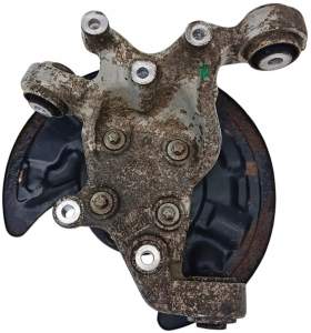 ZWROTNICA LEWA TYŁ INFINITI Q30 QX30 2460306