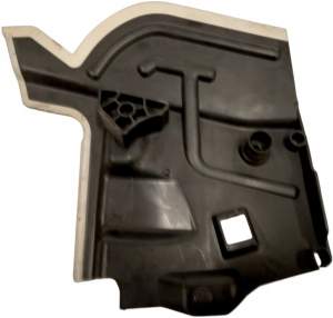 ZAŚLEPKA BOCZEK DRZWI LEWY TYŁ INFINITI Q30 QX30 MERCEDES W176 X156