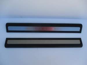 LISTWA NAKŁADKA PROGU PRZÓD INFINITI G35 SEDAN