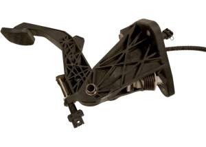 PEDAŁ SPRZĘGŁA INFINITI Q30 QX30 W176 X156 W156 W246 C117 X117 W117 1.5 2.2
