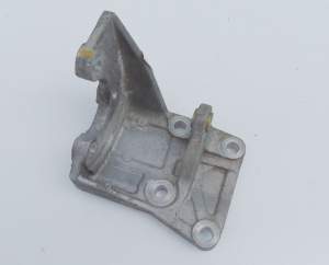 ŁAPA MOCOWANIE WSPORNIK INFINITI FX45