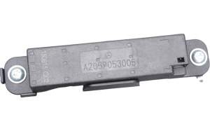 ANTENA KEYLESS WZMACNIACZ INFINITI Q30 QX30 A2059053005