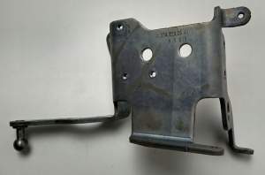 WSPORNIK UCHWYT MOCOWANIE INFINITI 2.0T Q50 Q60 Q70 W205