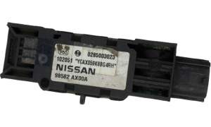 CZUJNIK UDERZENIOWY PRAWY PRZÓD NISSAN MICRA K12 98582AX00A
