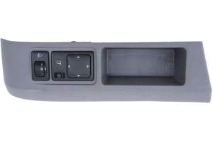 PANEL REGULACJI LUSTEREK ŚWIATEŁ NISSAN MICRA K12 68485AX700