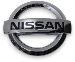 EMBLEMAT LOGO ZNACZEK GRILLA PRZÓD NISSAN PATHFINDER R51 NAVARA D40 LIFT