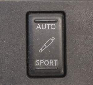 PRZYCISK PRZEŁĄCZNIK SZTYWNOŚCI ZAWIESZENIA AUTO SPORT INFINITI QX70 FX